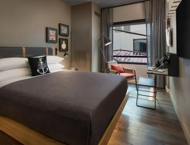 Moxy San Diego Downtown/Gaslamp Quarter hotel detail image 1