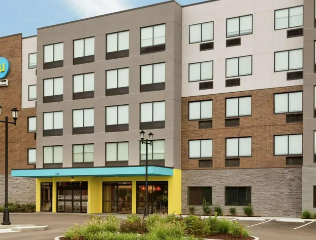 Tru by Hilton St. Charles St. Louis, MO hotel detail image 1