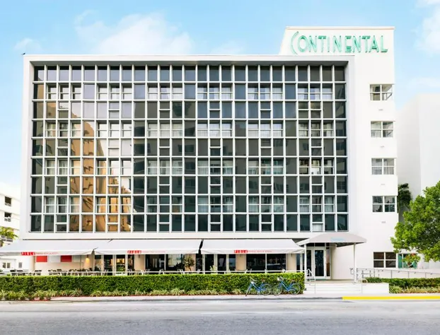 Hotel Continental Miami Beach, Tapestry Collection by Hilton hotel detail image 2