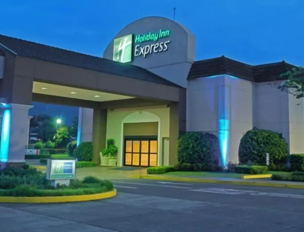 Holiday Inn Express & Suites San Jose Airport by IHG hotel detail image 1