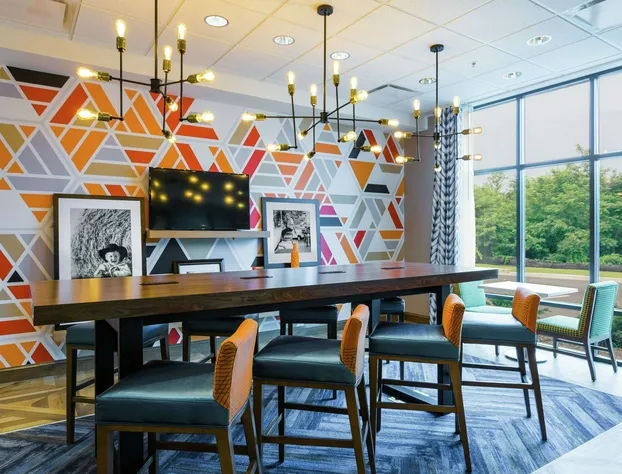 Hampton Inn Cumberland hotel detail image 4