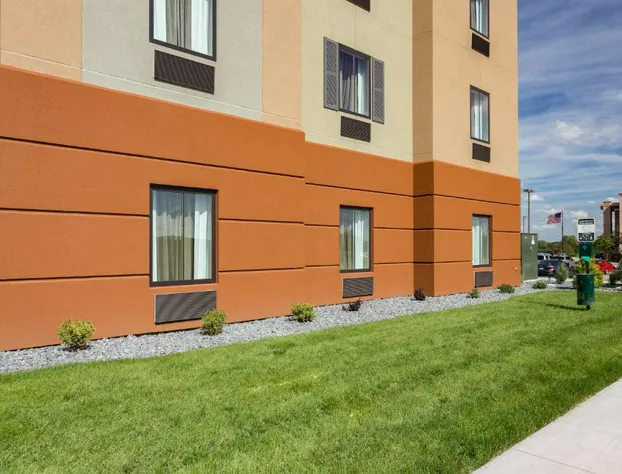 Candlewood Suites Eau Claire I-94 by IHG hotel detail image 3