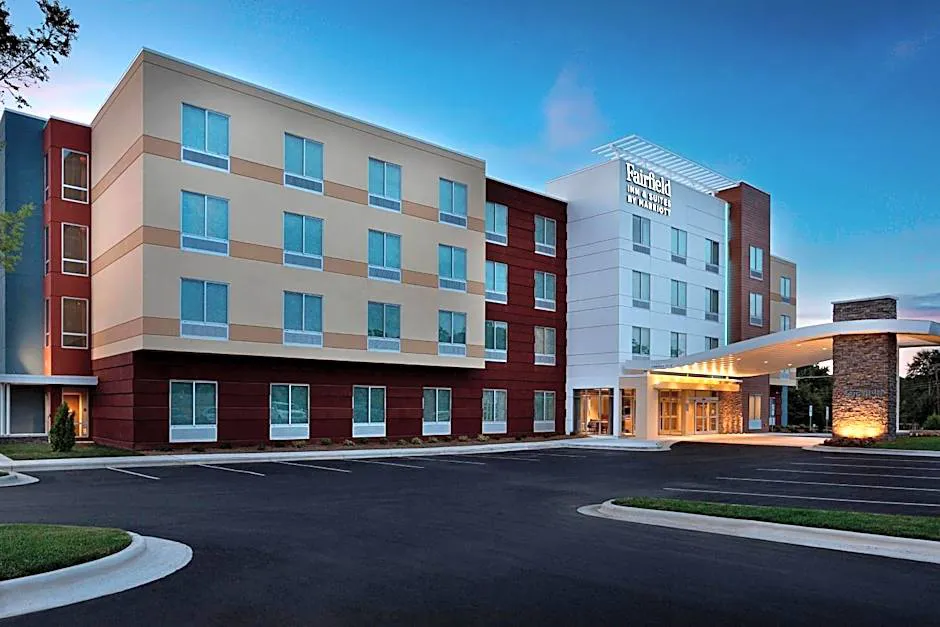 Fairfield Inn & Suites by Marriott Shelby hotel hero
