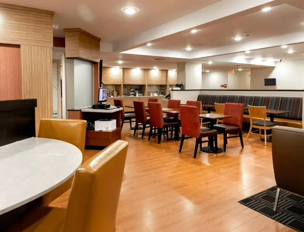 TownePlace Suites by Marriott Louisville Airport hotel detail image 2