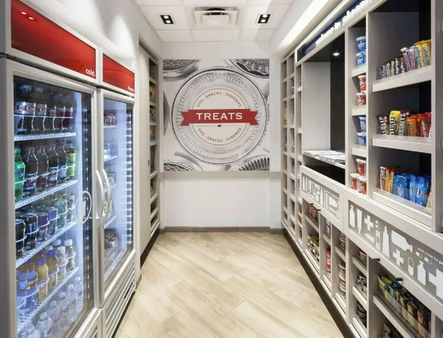 Hampton Inn & Suites Phoenix Downtown hotel detail image 1