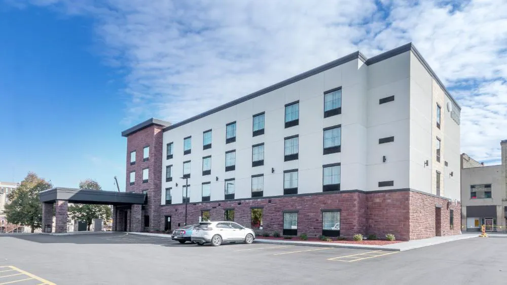 Cobblestone Hotel and Suites Janesville hotel hero