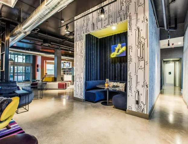 Aloft Dallas Arlington Entertainment District hotel detail image 3