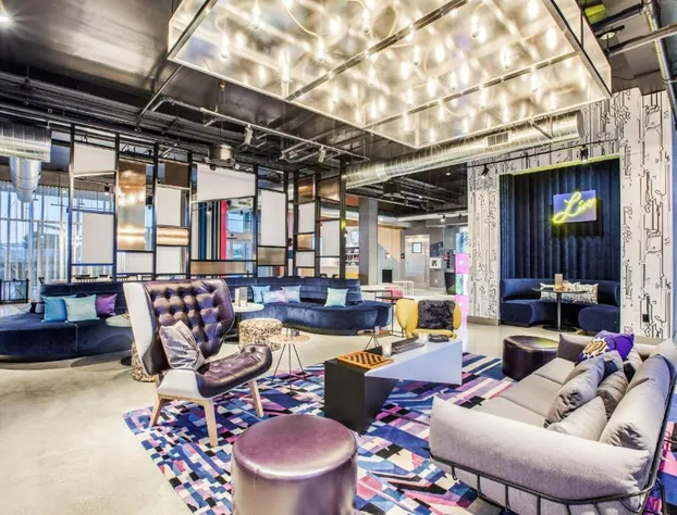Aloft Dallas Arlington Entertainment District hotel detail image 4