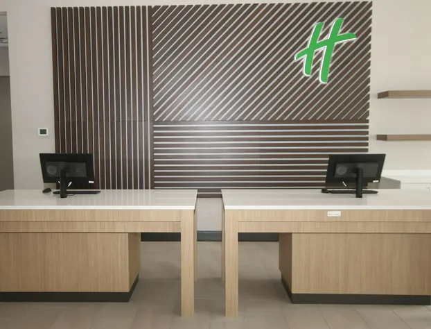 Holiday Inn Hotel & Suites Fayetteville W-Fort Bragg Area by IHG hotel detail image 1