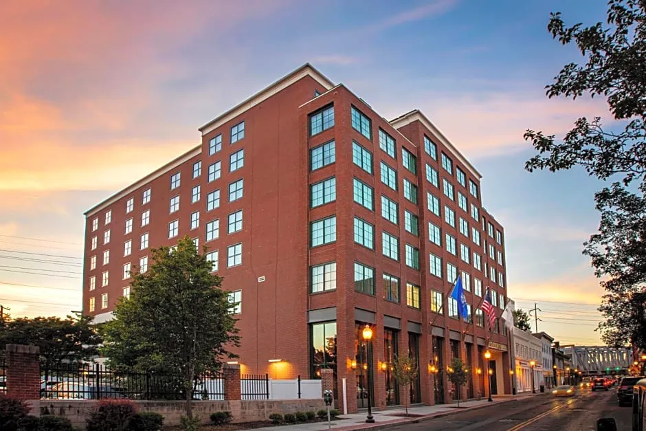 Residence Inn by Marriott Norwalk hotel hero