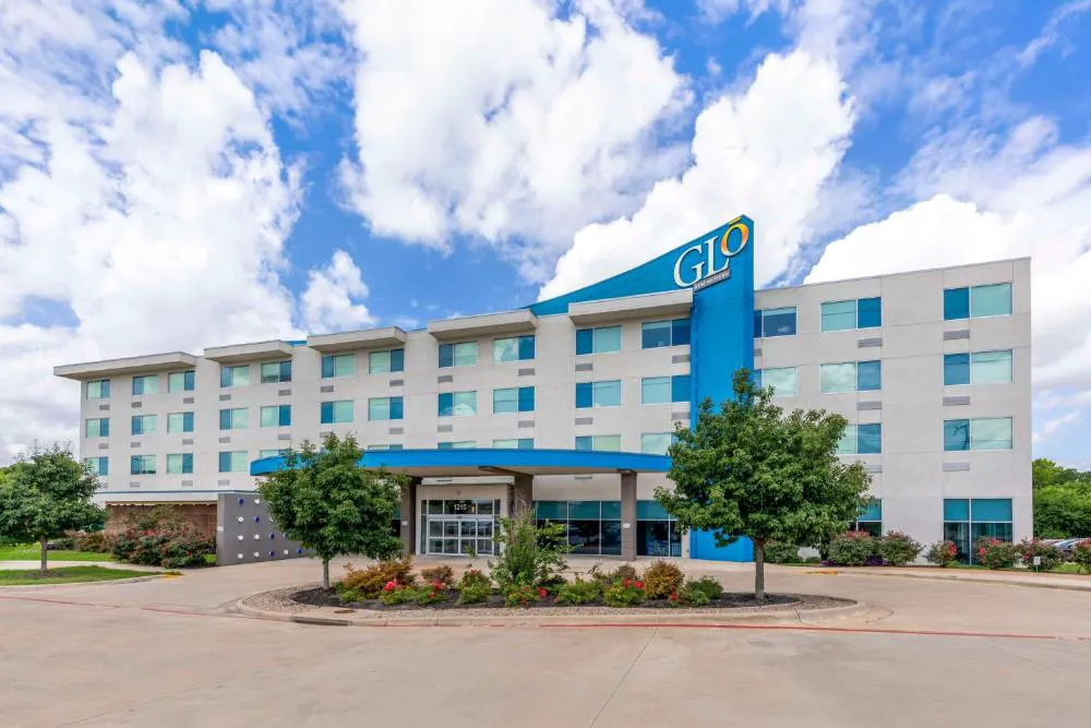 GLō Best Western Dallas South DeSoto hotel hero