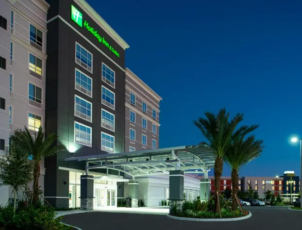Holiday Inn & Suites Orlando I-Drive Theme Parks by IHG hotel detail image 1