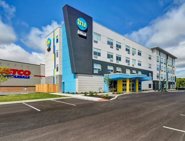 Tru By Hilton Syracuse-Camillus hotel detail image 1