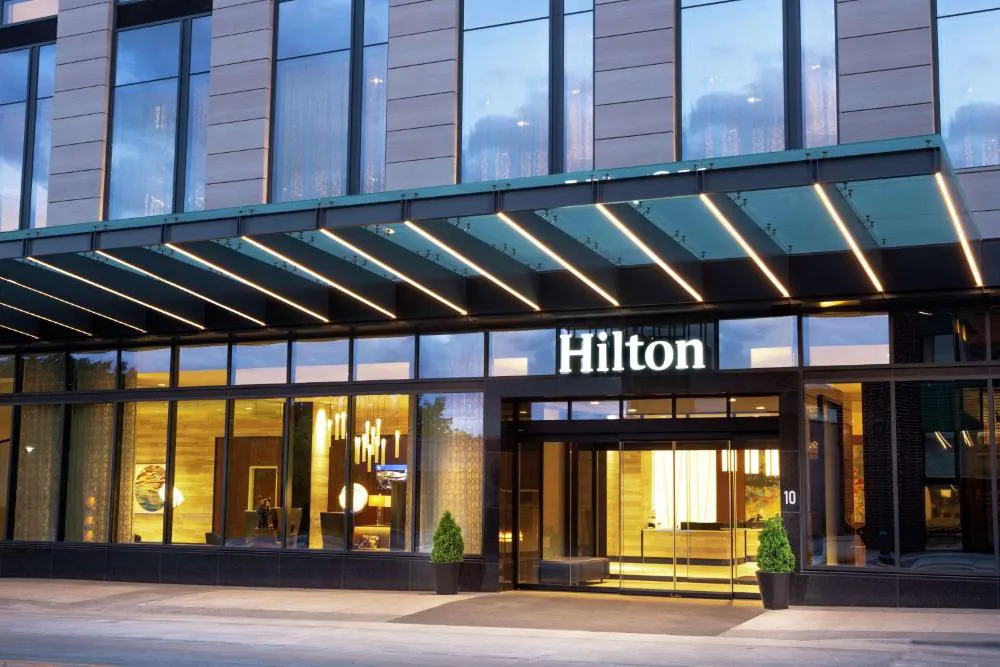 Hilton Rochester Mayo Clinic Area hotel hero