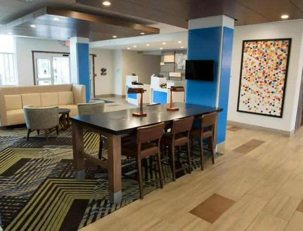 Holiday Inn Express & Suites Merrillville by IHG hotel detail image 2
