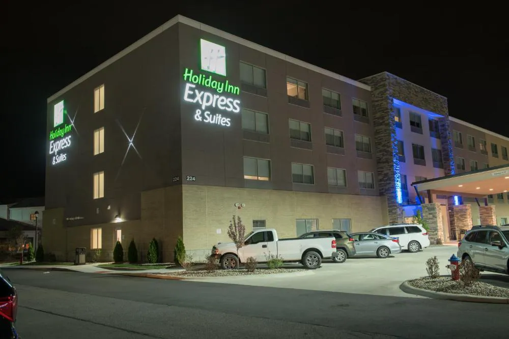 Holiday Inn Express & Suites Merrillville by IHG hotel hero