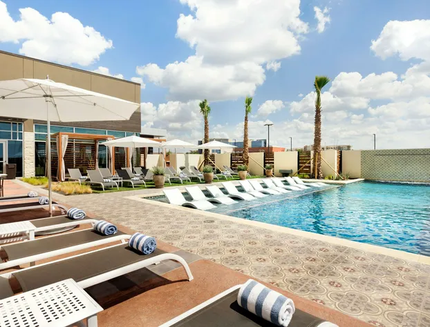 Embassy Suites by Hilton San Antonio Landmark hotel detail image 1