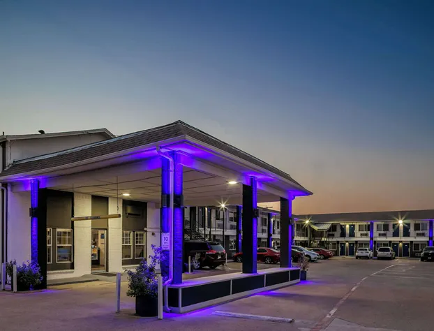 Studio 6 Fort Worth, TX -Stockyards East hotel detail image 1