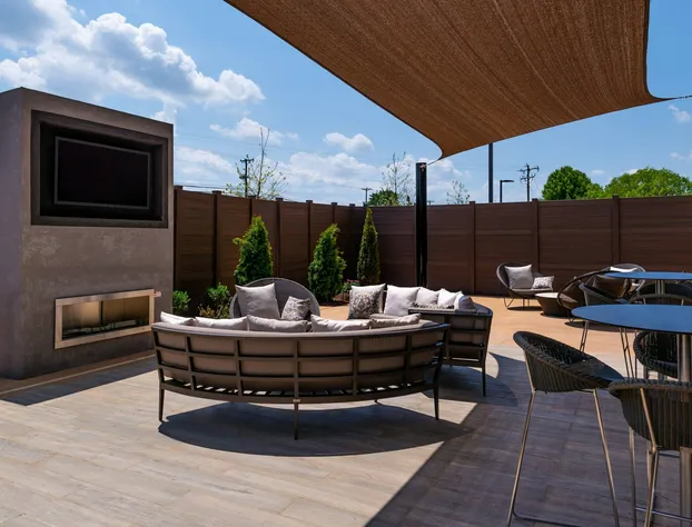 Courtyard by Marriott Charlotte Northlake hotel detail image 3