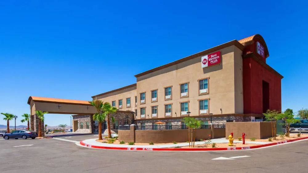 Best Western Plus New Barstow Inn & Suites hotel hero