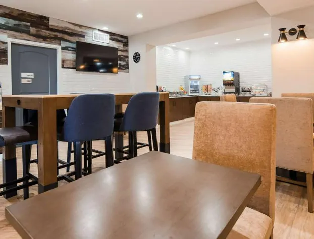 Best Western Plus New Barstow Inn & Suites hotel detail image 3