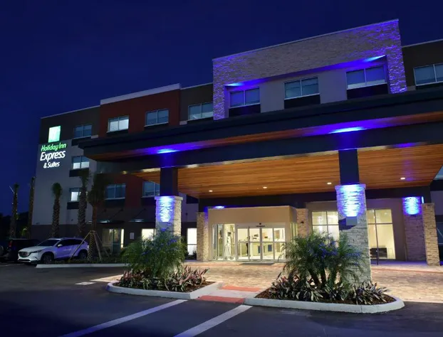Holiday Inn Express & Suites - Orlando - Southeast by IHG hotel detail image 2