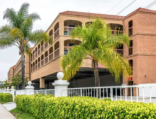 Motel 6 Gardena, CA - South hotel detail image 1