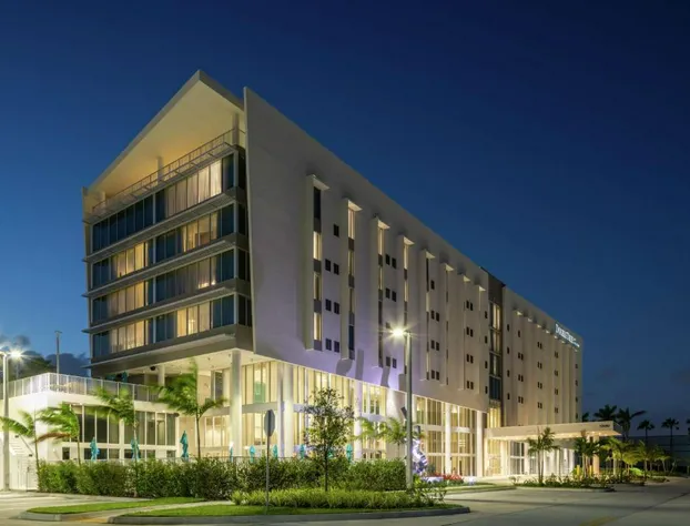 DoubleTree by Hilton Miami - Doral, FL hotel detail image 4