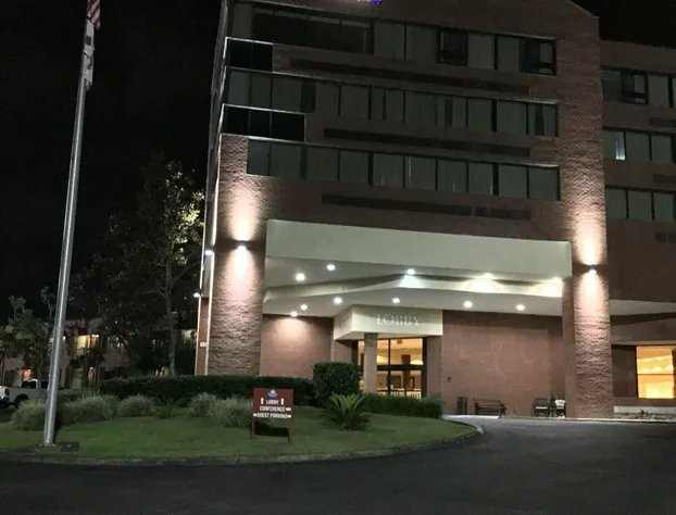 Days Inn & Suites by Wyndham Tallahassee Conf Center I-10 hotel detail image 1