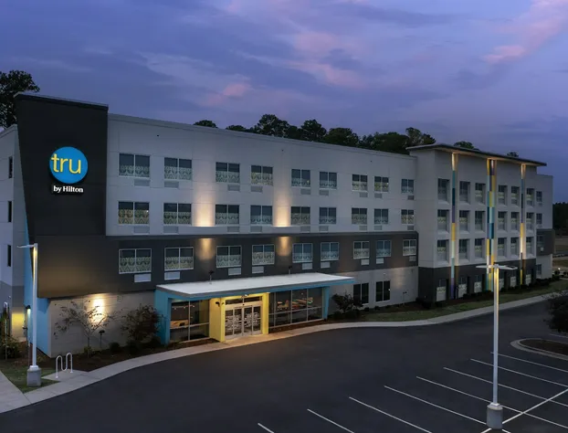 Tru by Hilton Fayetteville I-95, NC hotel detail image 1