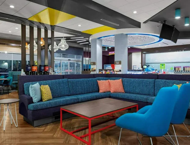 Tru by Hilton Cypress Houston hotel detail image 3