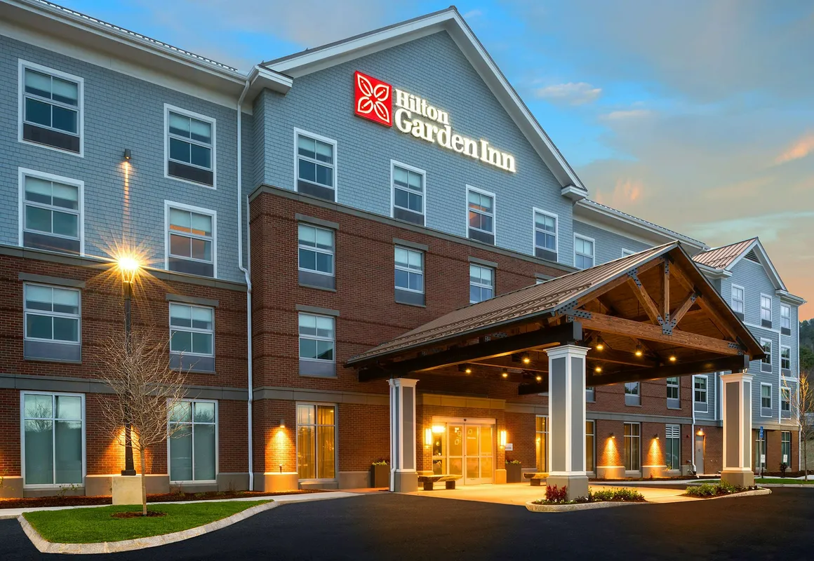 Hilton Garden Inn Hanover Lebanon hotel hero