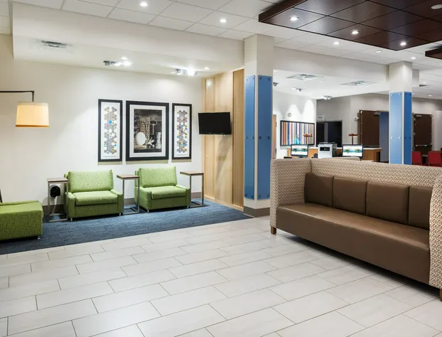 Holiday Inn Express & Suites St. Louis - Chesterfield by IHG hotel detail image 4