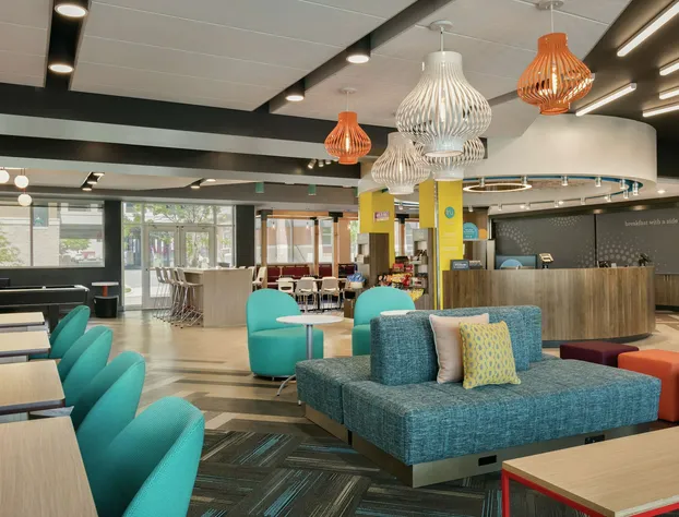 Tru by Hilton Charlotte Ayrsley hotel detail image 3