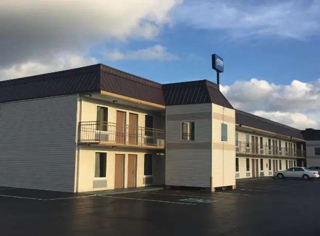 Americas Best Value Inn Manchester, TN hotel detail image 1