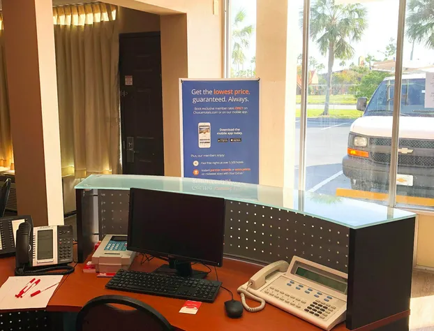 Econo Lodge hotel detail image 2