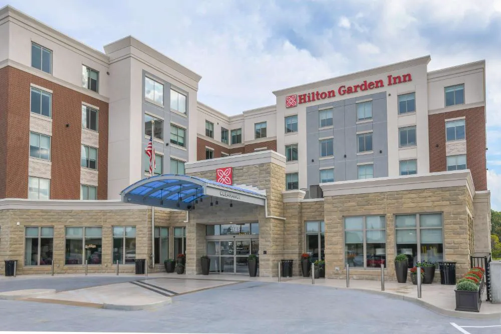 Hilton Garden Inn Cincinnati Midtown hotel hero