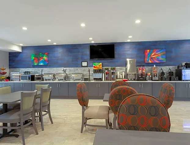 Hawthorn Suites By Wyndham Kissimmee Gateway hotel detail image 3