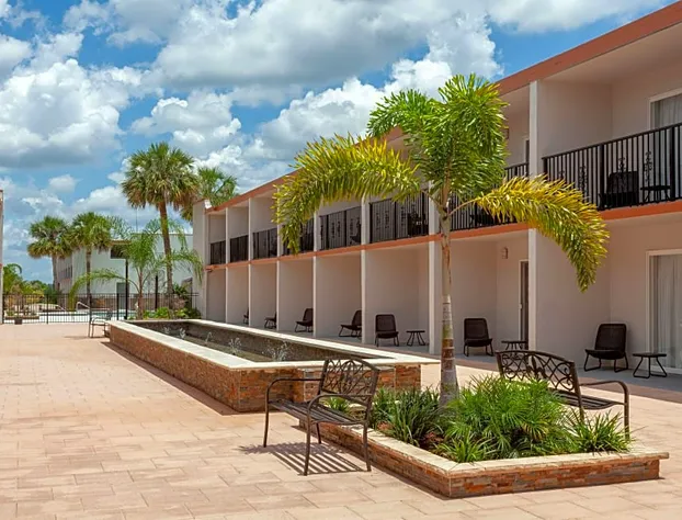 Hawthorn Suites By Wyndham Kissimmee Gateway hotel detail image 2