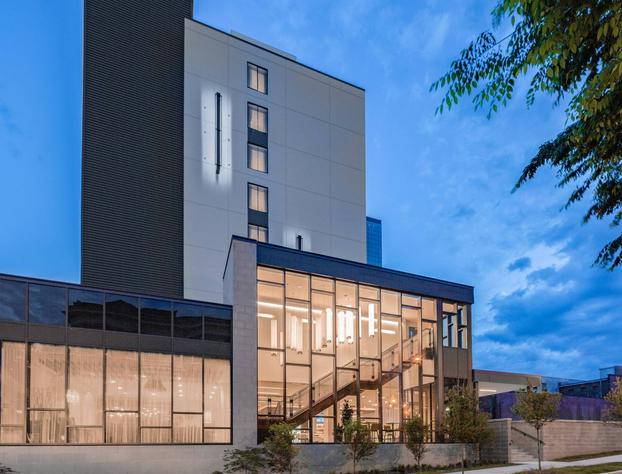 Courtyard by Marriott Knoxville Downtown hotel detail image 1