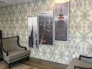 Ramada by Wyndham Bronx Terminal hotel hero