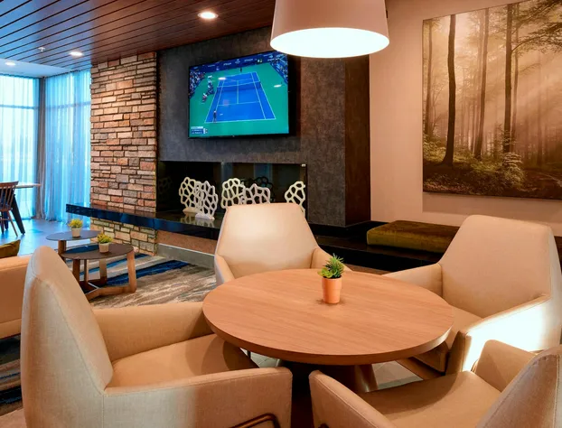 Fairfield Inn & Suites by Marriott Columbus, IN hotel detail image 4