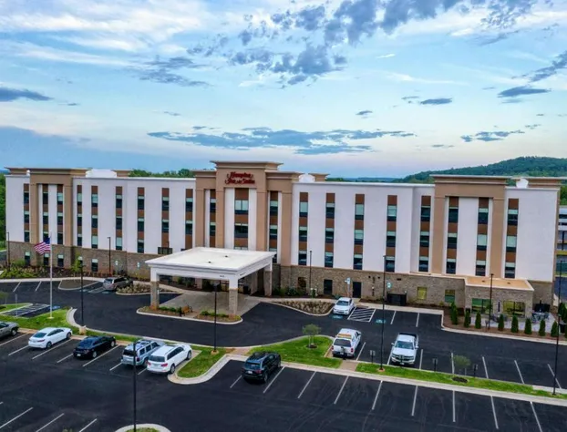 Hampton Inn & Suites Culpeper hotel detail image 1