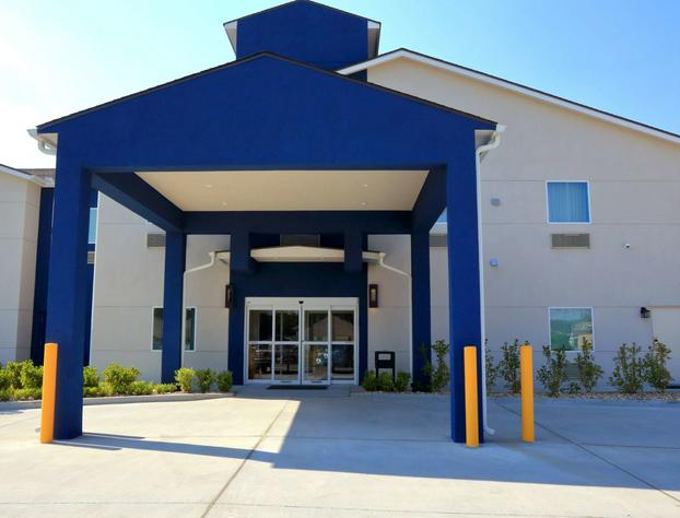 Americas Best Value Inn & Suites Prairieville hotel detail image 1