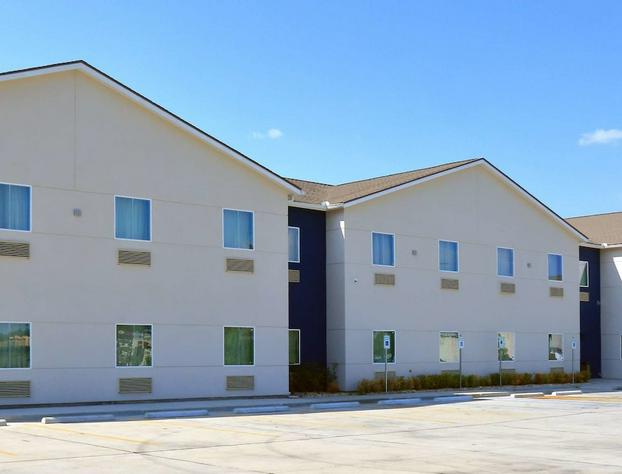 Americas Best Value Inn & Suites Prairieville hotel detail image 2