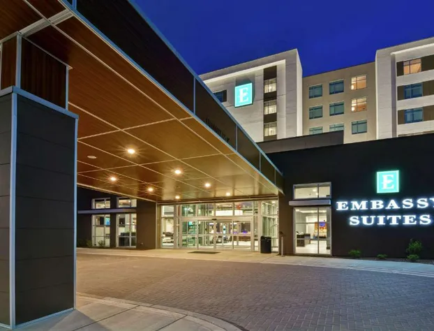 Embassy Suites by Hilton Plainfield Indianapolis Airport hotel detail image 1