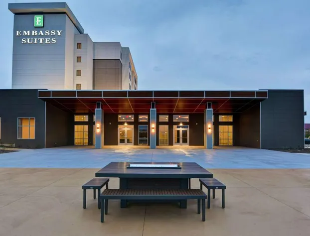 Embassy Suites by Hilton Plainfield Indianapolis Airport hotel detail image 4