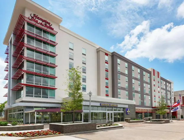 Hampton Inn & Suites Atlanta Buckhead Place hotel detail image 1