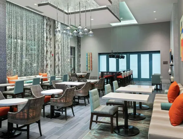 Hampton Inn & Suites Atlanta Buckhead Place hotel detail image 4