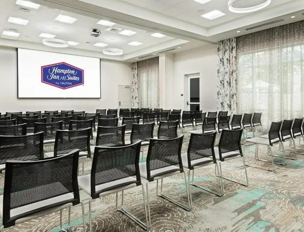 Hampton Inn & Suites Atlanta Buckhead Place hotel detail image 4